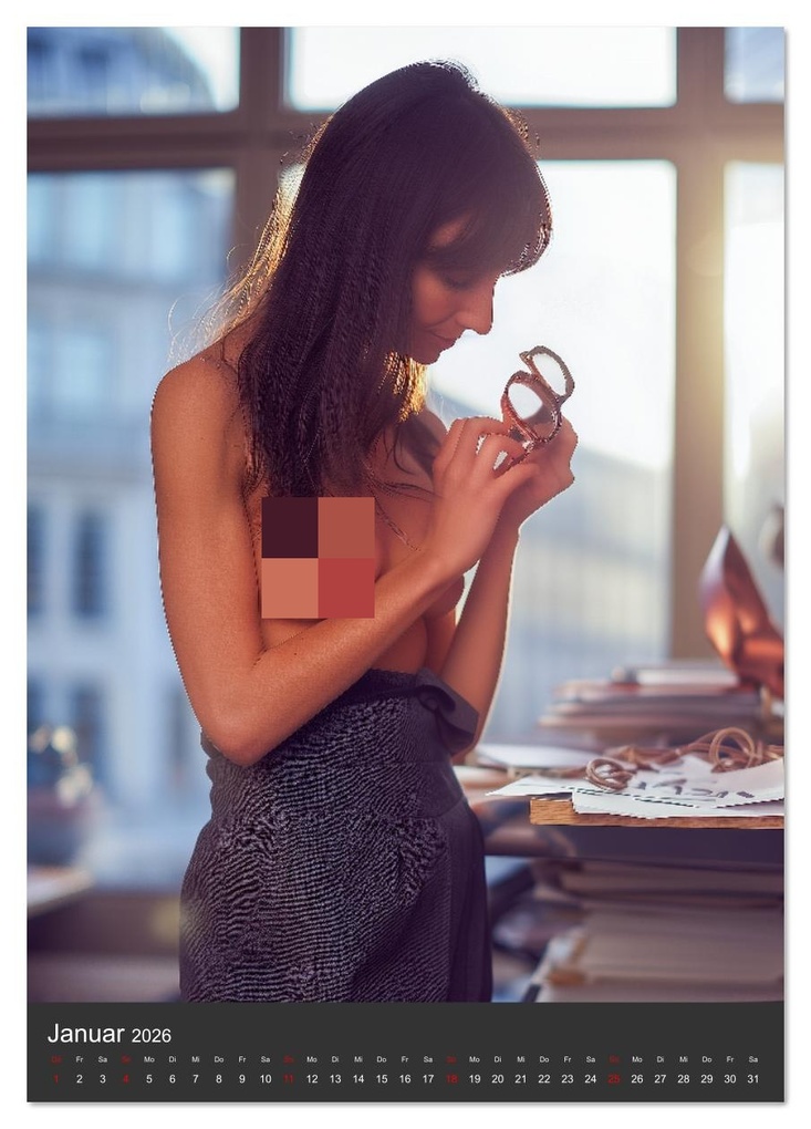 Weitere Ansicht: Frau Lehrerin zieht blank - sexy Frauen nackt im Klassenzimmer (Tischkalender 2026 DIN A5 hoch), CALVENDO Monatskalender | Calvendo, MB - Fotografie