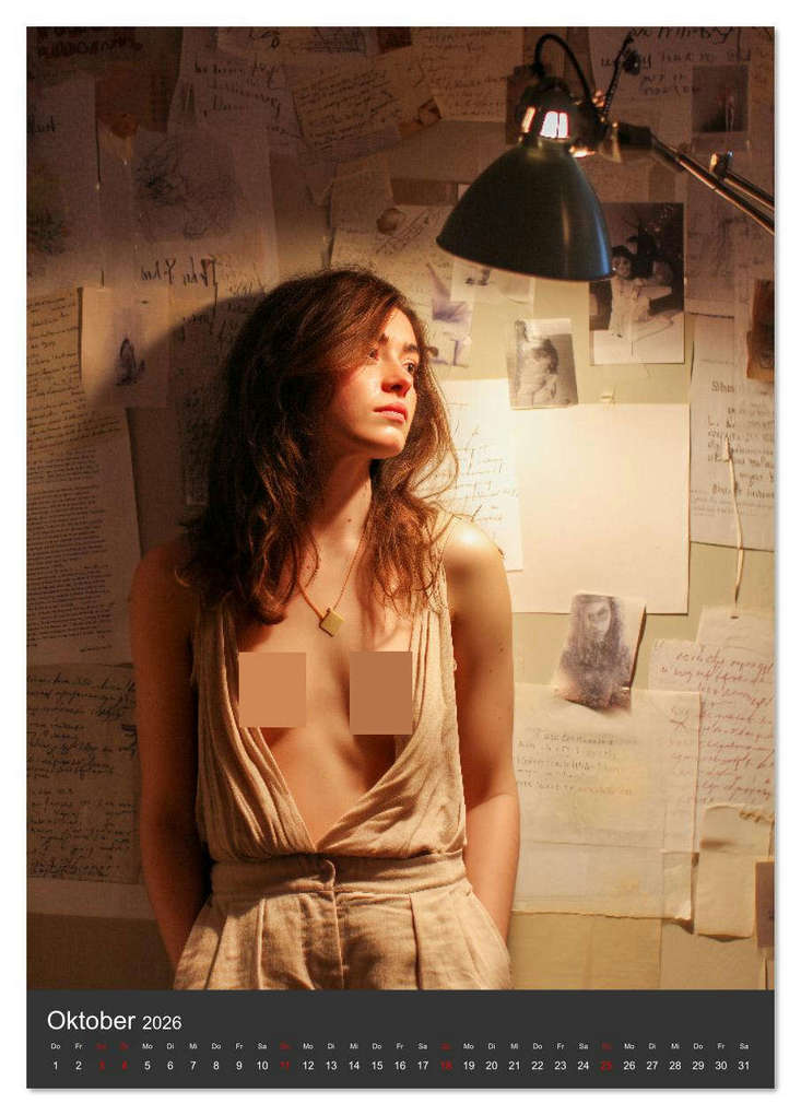 Weitere Ansicht: Frau Lehrerin zieht blank - sexy Frauen nackt im Klassenzimmer (Tischkalender 2026 DIN A5 hoch), CALVENDO Monatskalender | Calvendo, MB - Fotografie