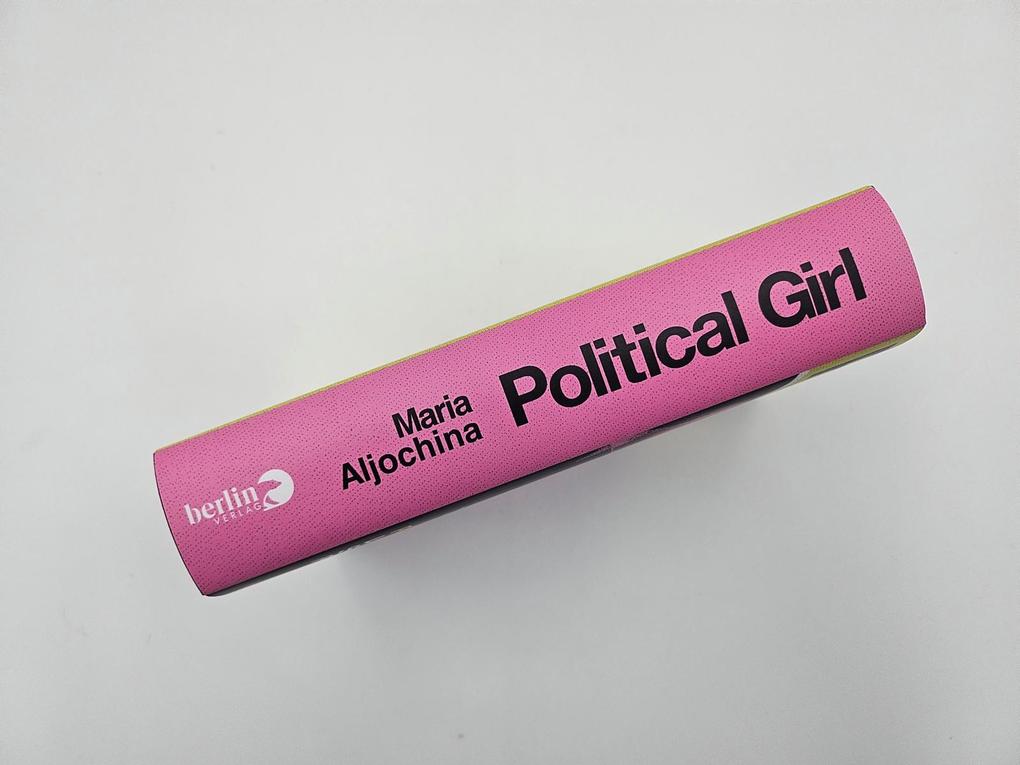 Weitere Ansicht: Political Girl | Maria Aljochina