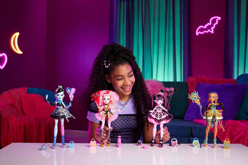 Weitere Ansicht: Monster High schaurig schöner Geburtstag Draculaura Puppe