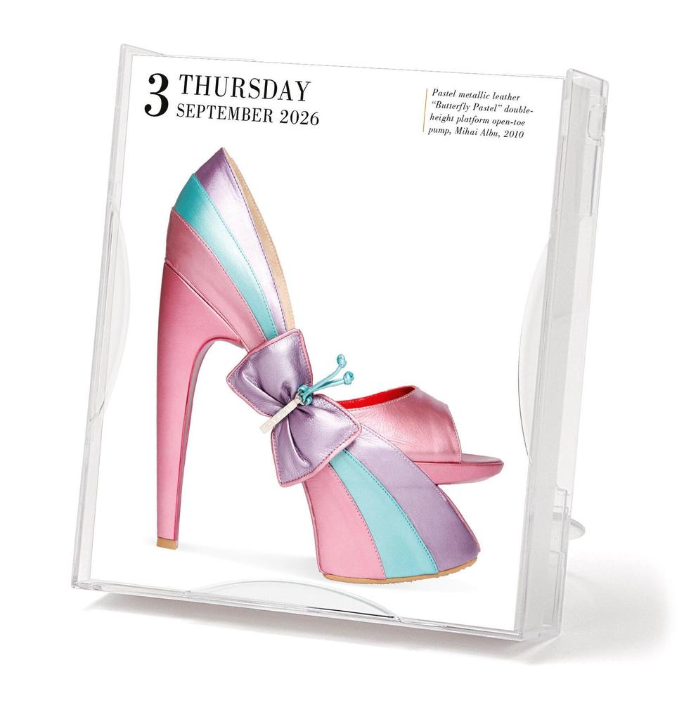 Weitere Ansicht: Shoes Page-A-Day(r) Gallery Calendar 2026 | Workman Calendars