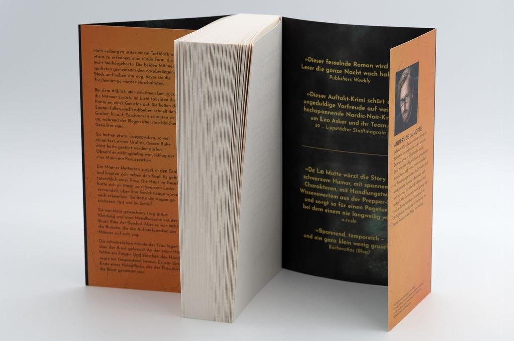 Weitere Ansicht: Rostiges Grab | Anders de la Motte