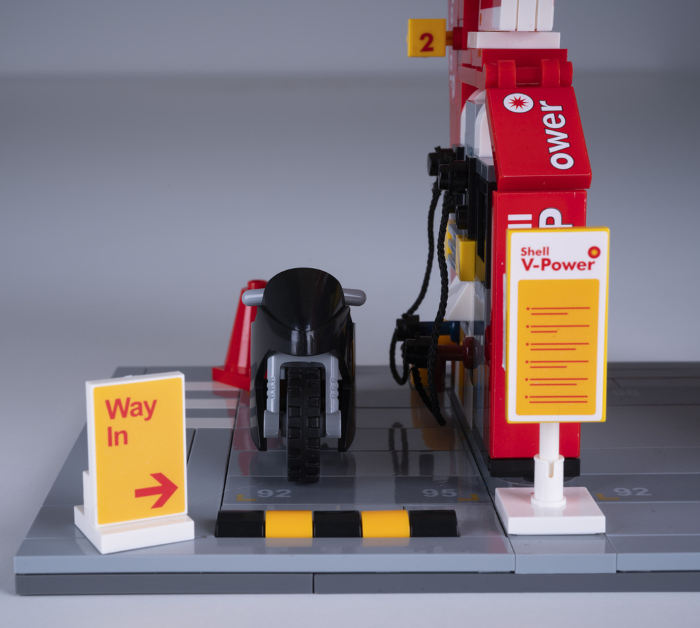 Weitere Ansicht: CaDA Shell Tankstelle Bricks