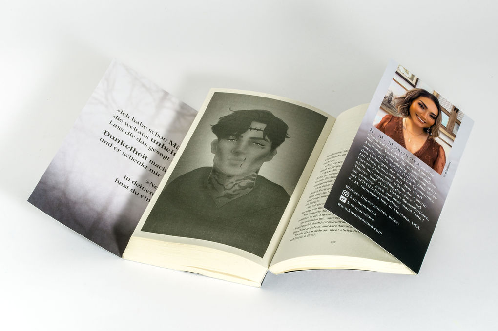 Weitere Ansicht: Bulletproof | K M Moronova