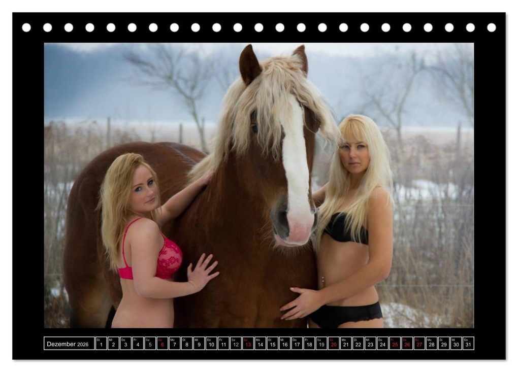 Weitere Ansicht: Titanen Girls 2026 - erotische Frauen und starke Pferde (Tischkalender 2026 DIN A5 quer), CALVENDO Monatskalender | MCS MCS, Calvendo, MCS