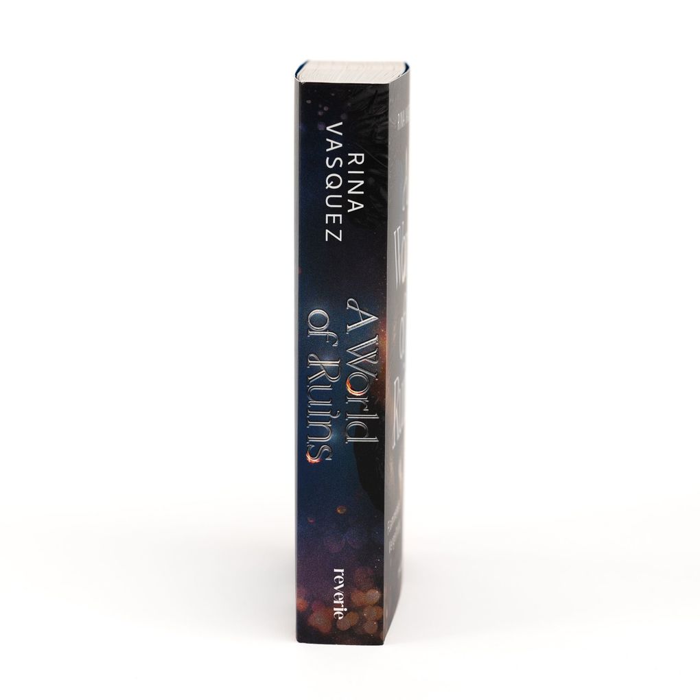 Weitere Ansicht: A World of Ruins | Rina Vasquez