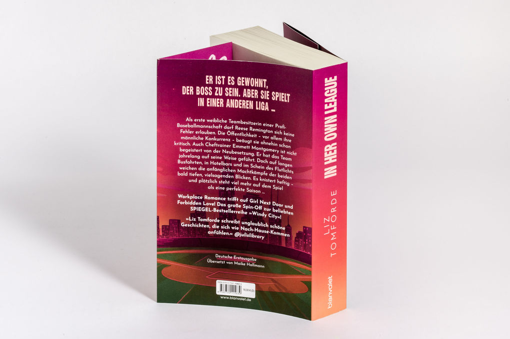 Weitere Ansicht: In Her Own League | Liz Tomforde