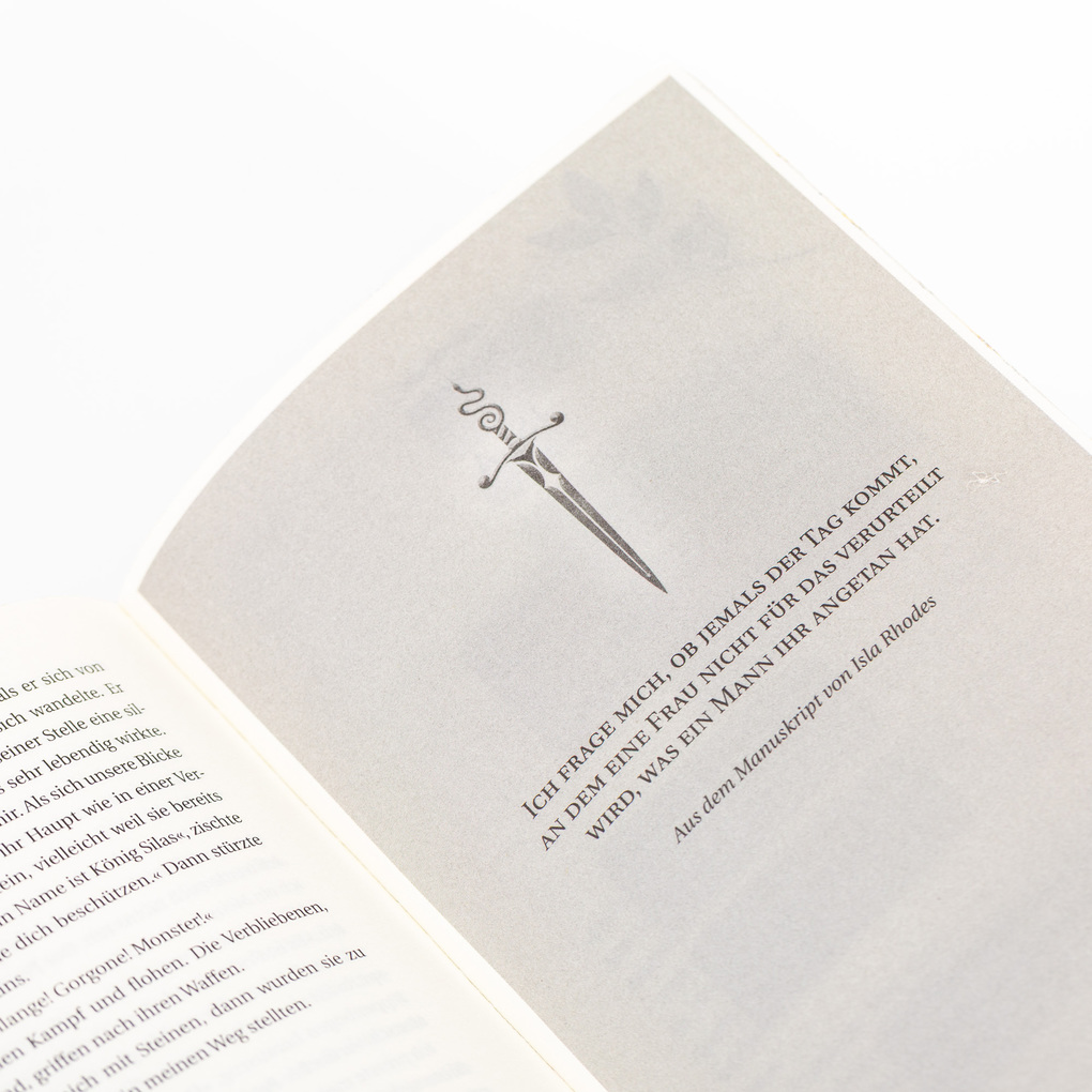 Weitere Ansicht: Villains Are Made (1). Der Fluch der Medusa | Julia Holz