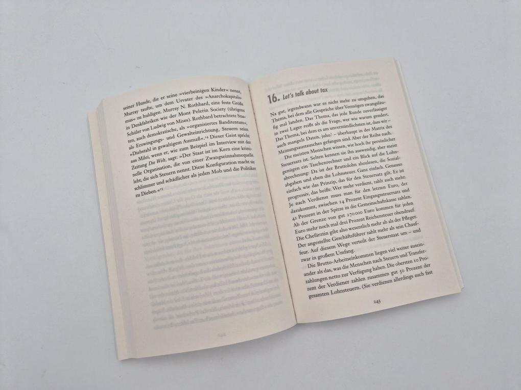 Weitere Ansicht: Crazy Rich | Julia Friedrichs