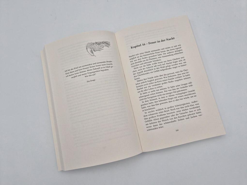 Weitere Ansicht: Phönixkrone | S. L. Crest