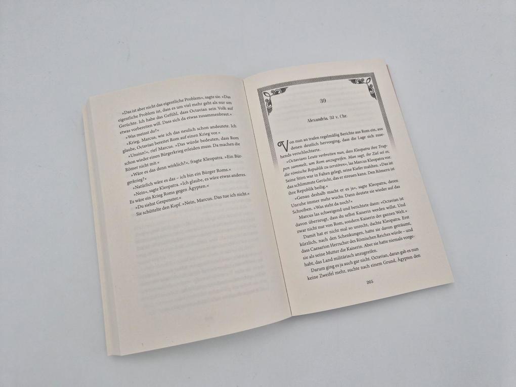 Weitere Ansicht: Die letzte Pharaonin | Eva-Maria Bast