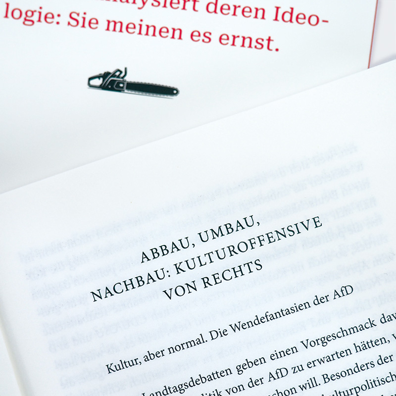 Weitere Ansicht: Attacke von rechts | Christoph Bartmann