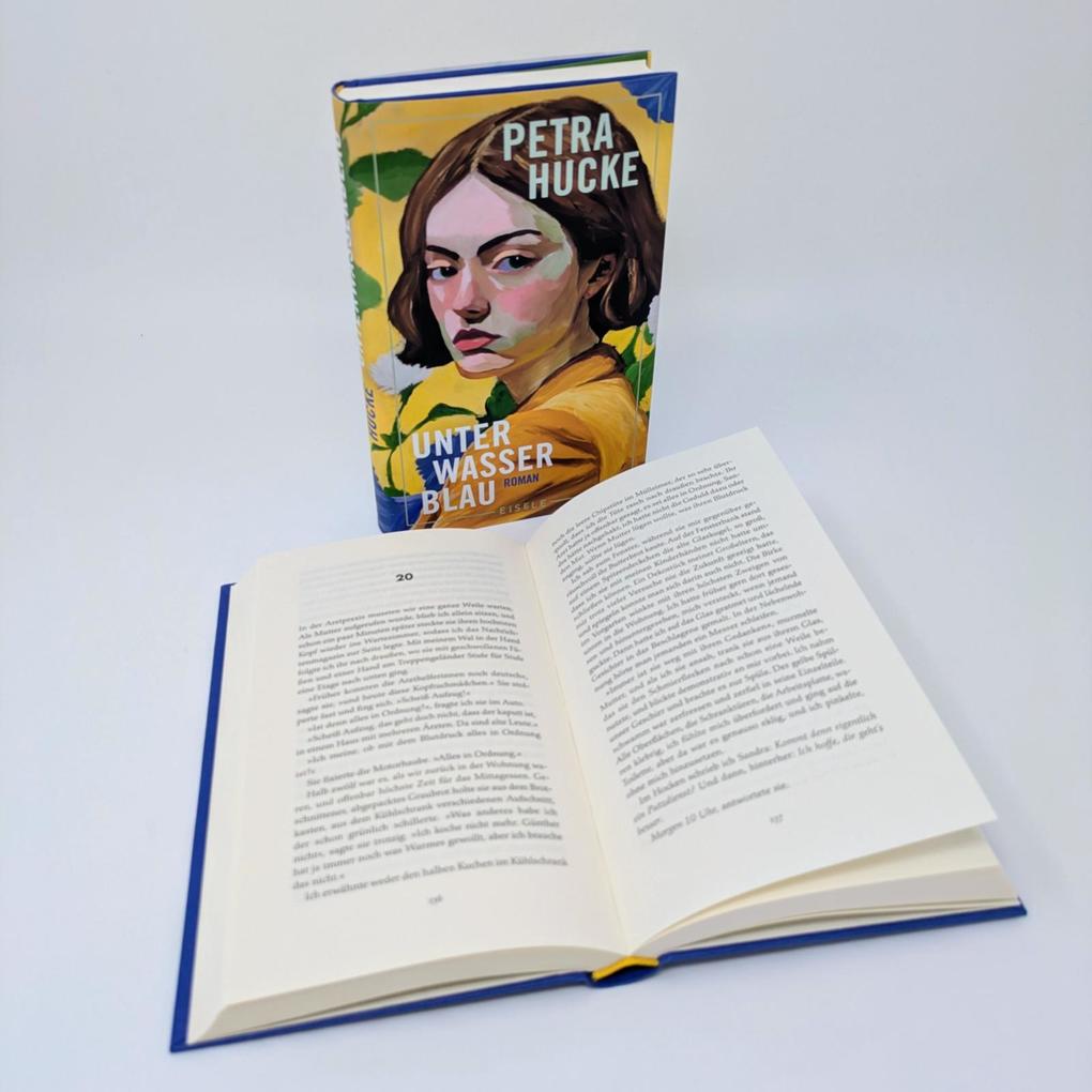 Weitere Ansicht: Unterwasserblau | Petra Hucke