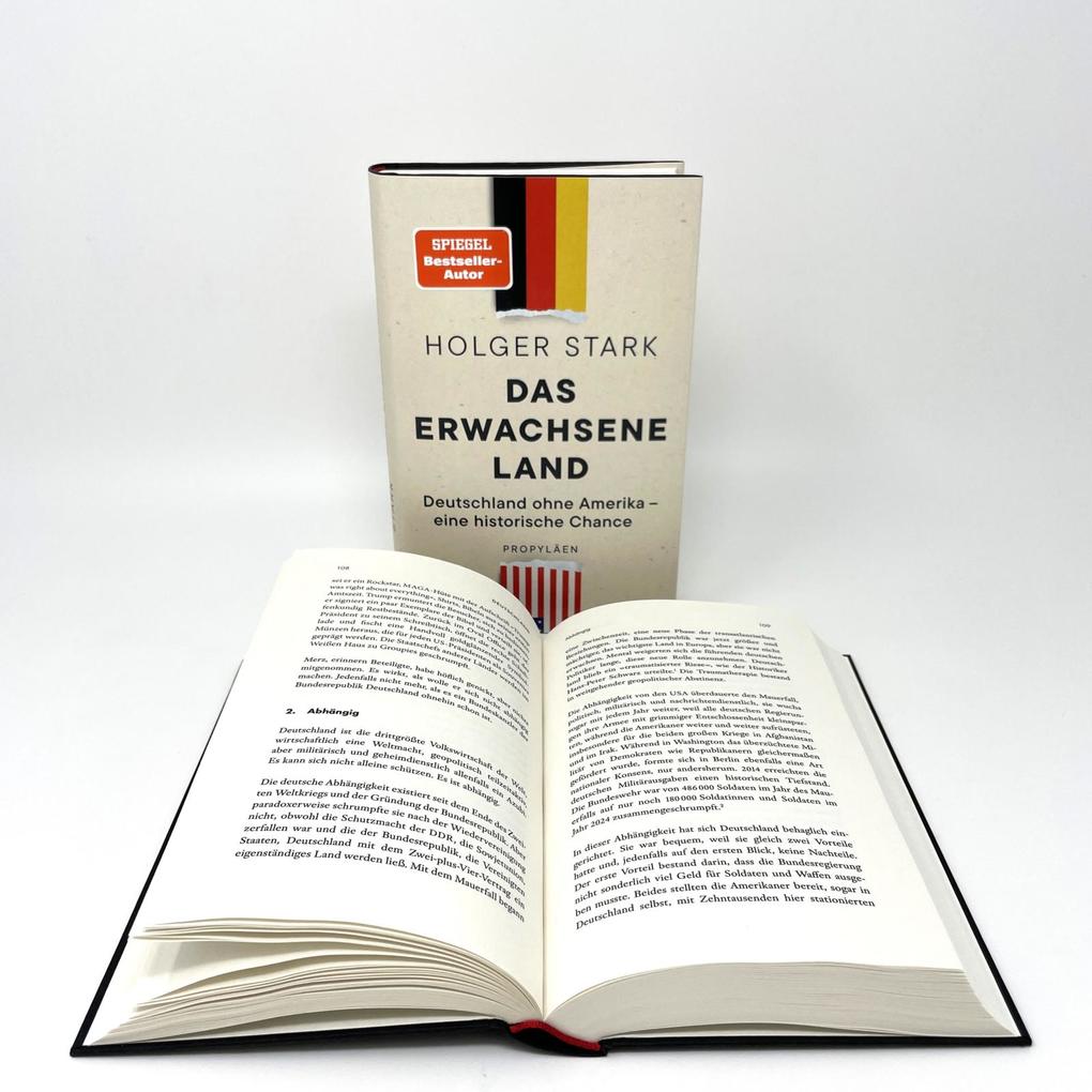 Weitere Ansicht: Das erwachsene Land | Holger Stark