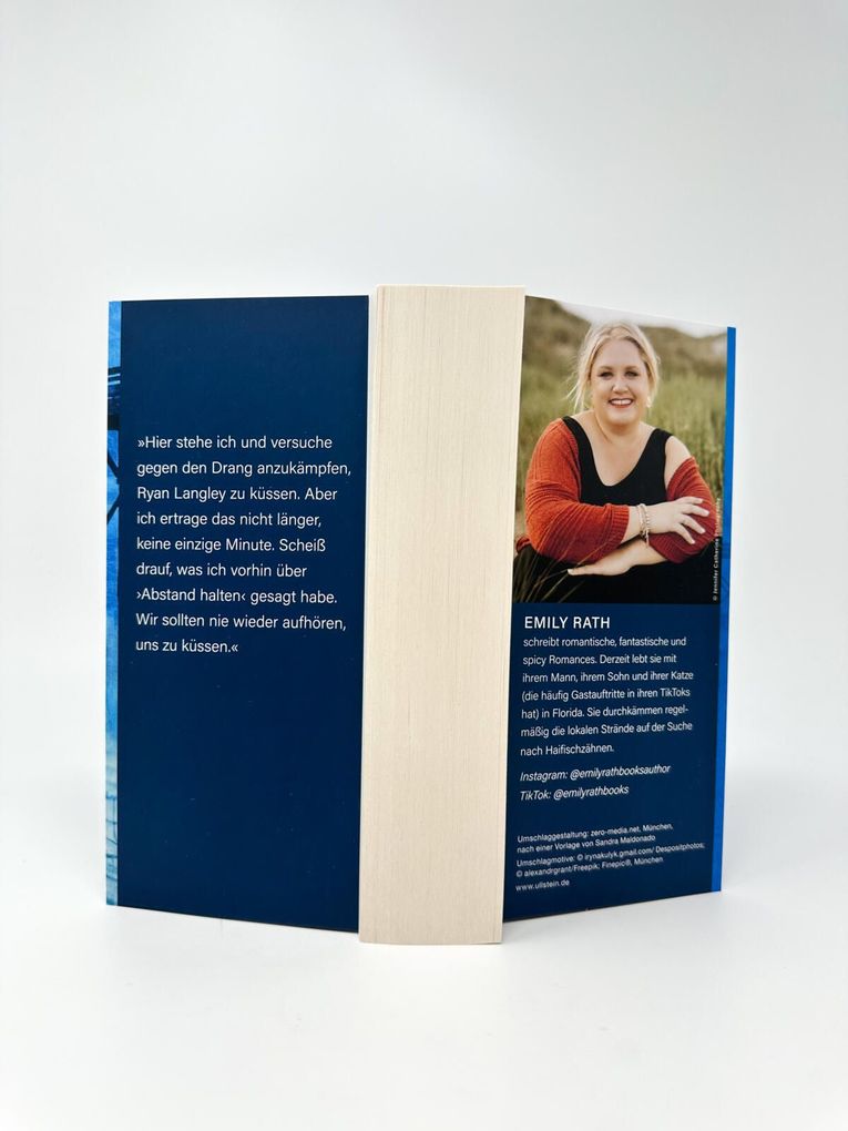 Weitere Ansicht: Pucking Wild | Emily Rath