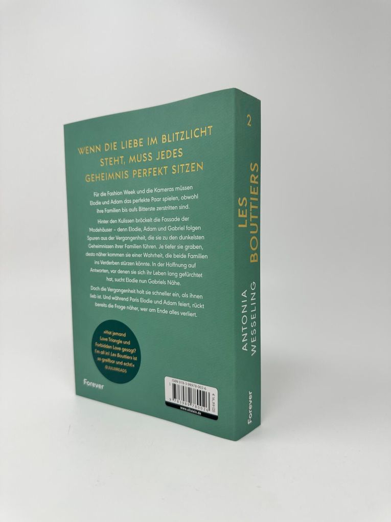 Weitere Ansicht: Les Bouttiers - Wir sind alles | Antonia Wesseling