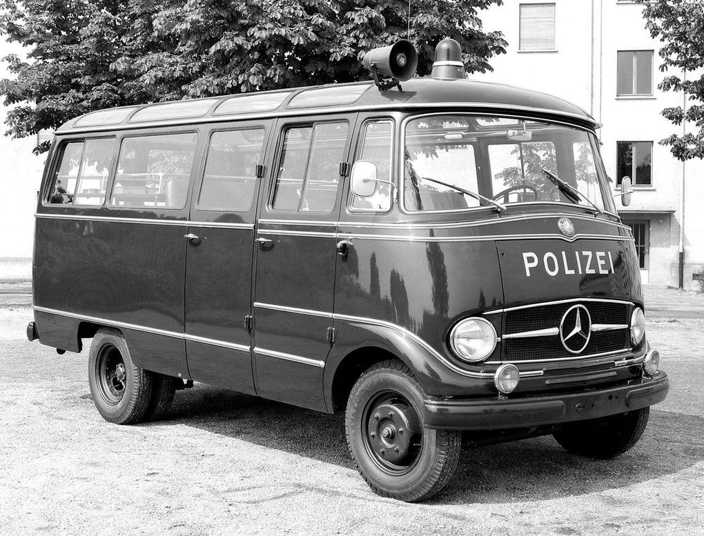 Weitere Ansicht: Polizeifahrzeuge Mercedes-Benz | Alexander Weber