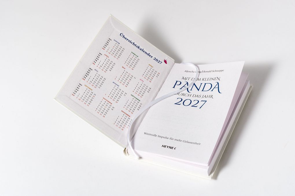 Weitere Ansicht: Mit dem kleinen Panda durch das Jahr 2027 | Aljoscha Long, Ronald Schweppe