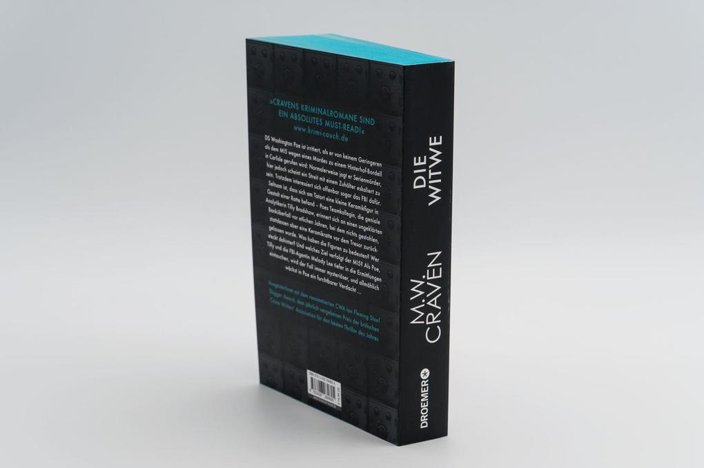 Weitere Ansicht: Die Witwe | M. W. Craven