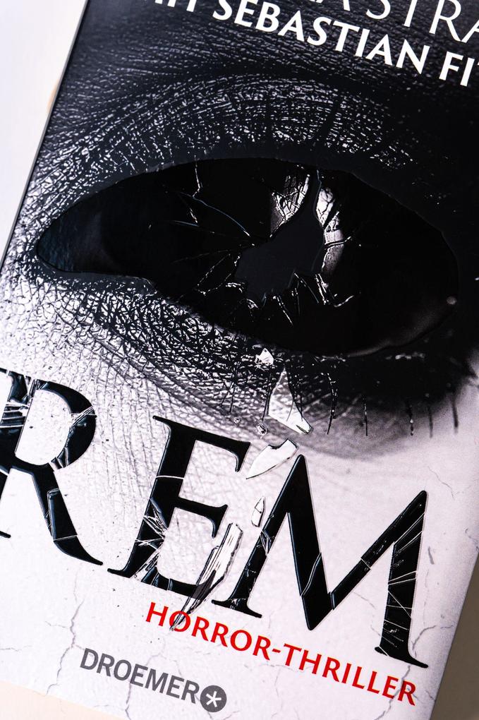 Weitere Ansicht: REM | Annika Strauss, Sebastian Fitzek