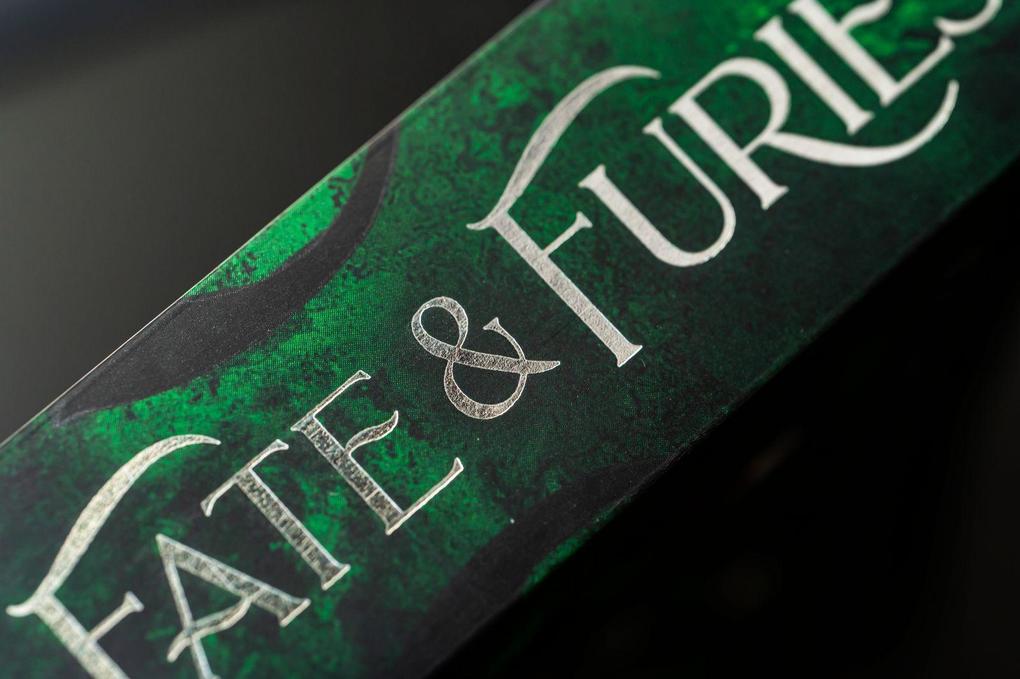 Weitere Ansicht: Fate and Furies | Helen Scheuerer