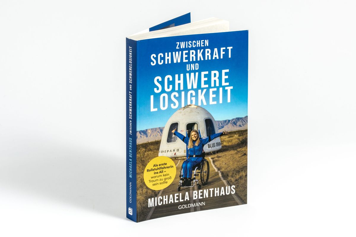 Weitere Ansicht: Zwischen Schwerkraft und Schwerelosigkeit | Michaela Benthaus