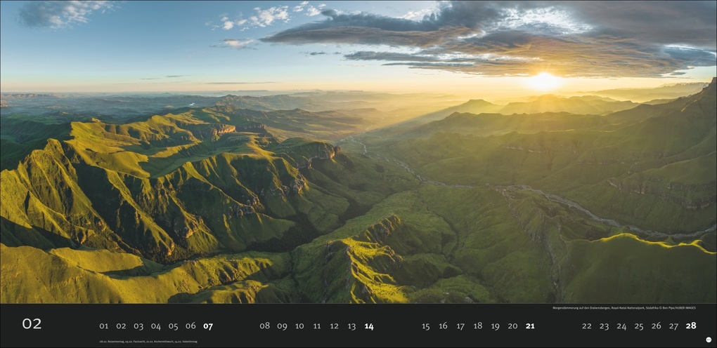 Weitere Ansicht: Magic Moments Panoramakalender 2027