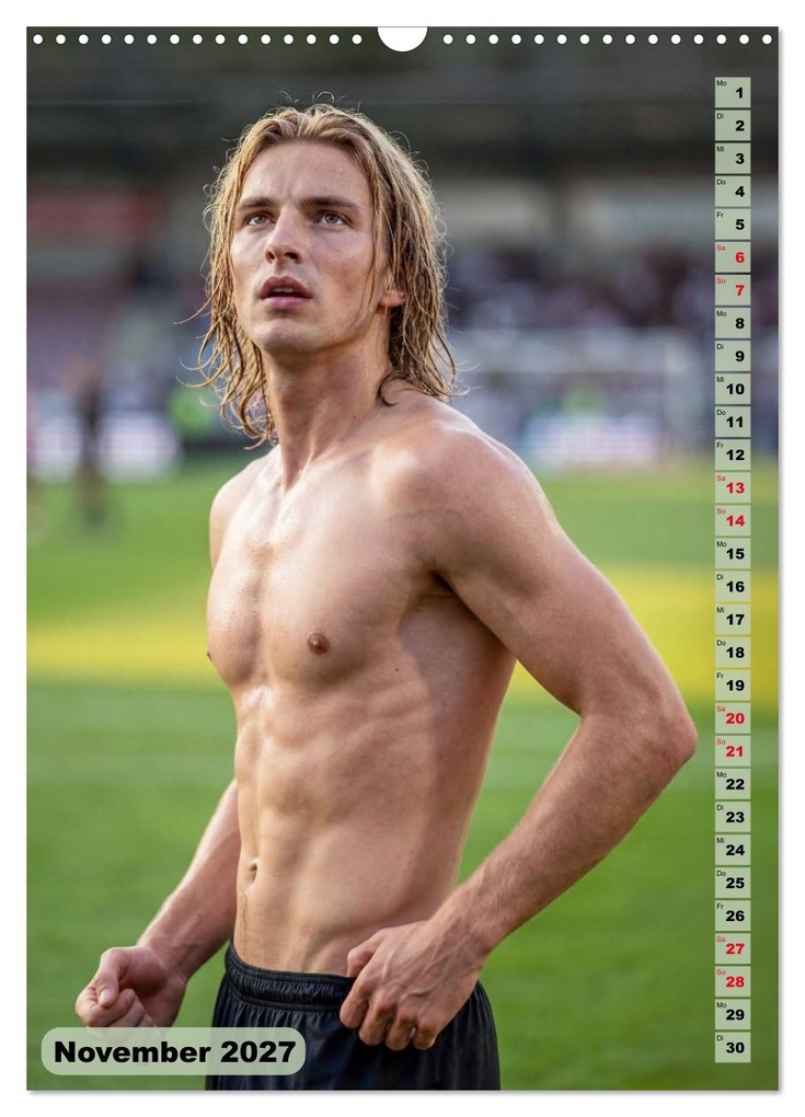 Weitere Ansicht: Nachspielzeit - Athletische Fußballer - sinnlich und intensiv (Wandkalender 2027 DIN A3 hoch), CALVENDO Monatskalender | SF-Design SF-Design, Calvendo, SF-Design