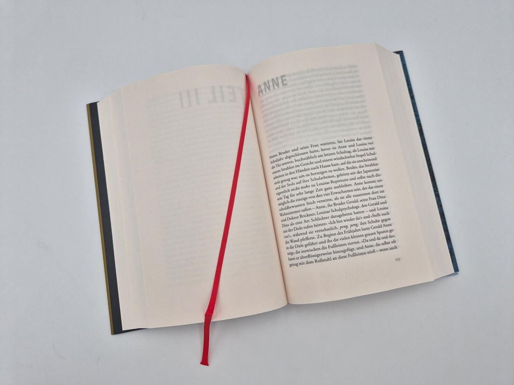 Weitere Ansicht: Leuchtzeichen | Susan Choi