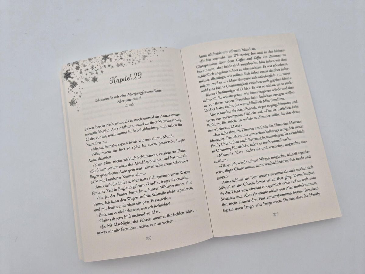 Weitere Ansicht: Weihnachtszauber in der kleinen Büchervilla | Annette Keller