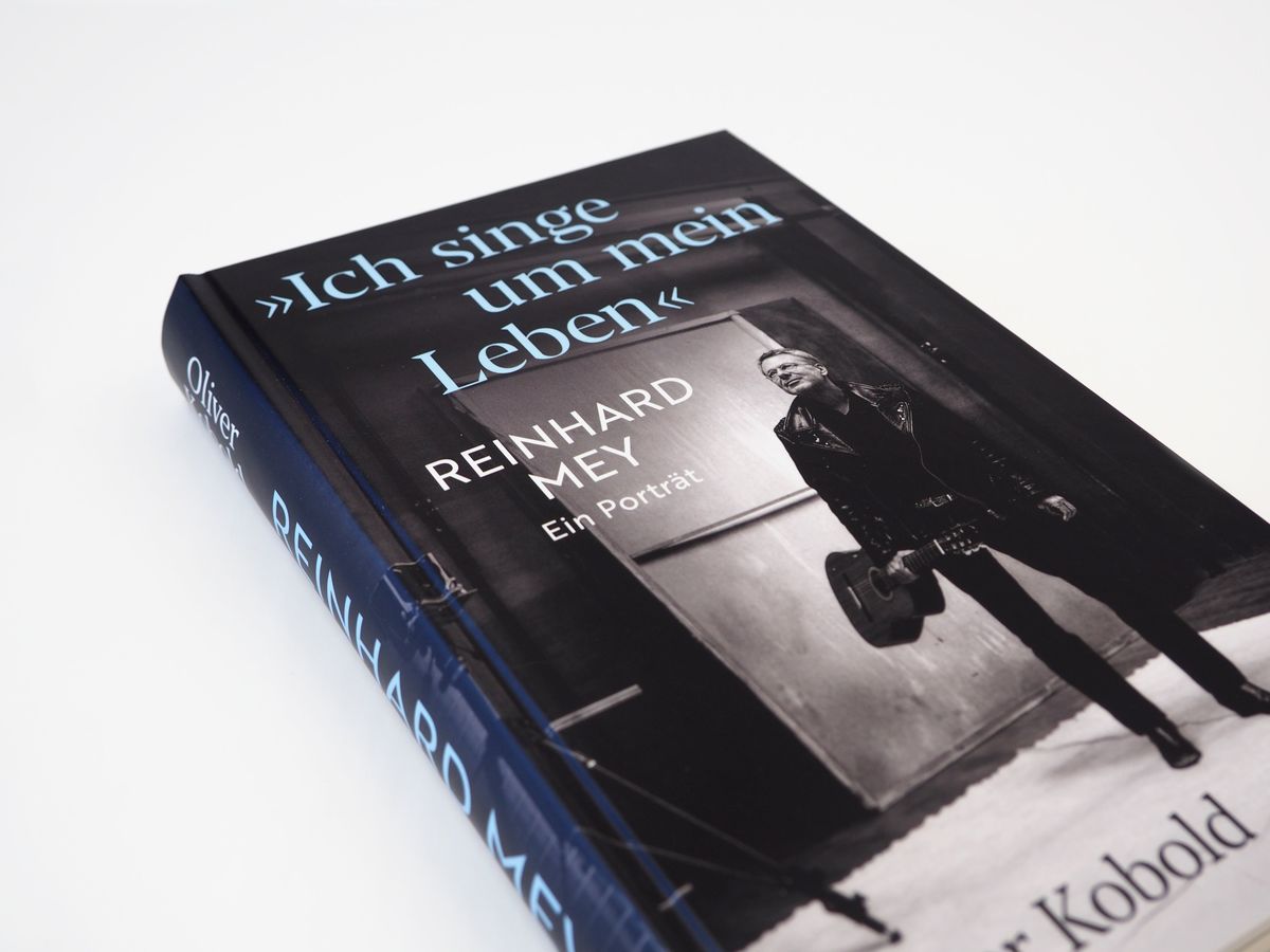 Weitere Ansicht: "Ich singe um mein Leben". Reinhard Mey - ein Porträt | Oliver Kobold