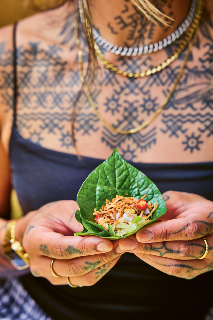 Weitere Ansicht: Thai | Nat Thaipun