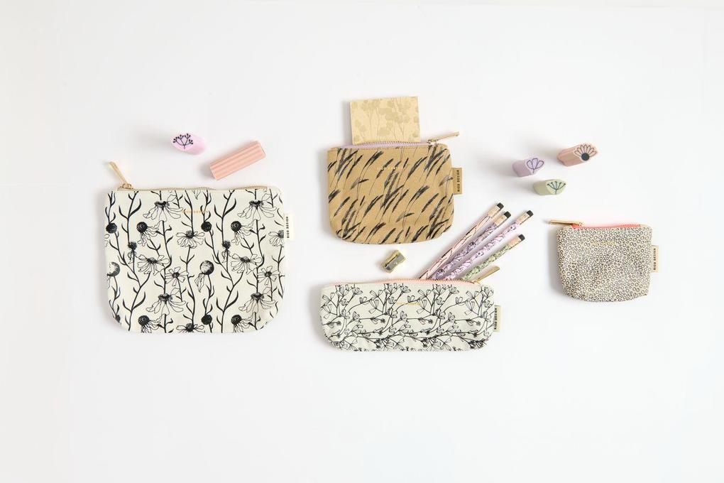 Weitere Ansicht: Canvas Etui L, In the Meadow