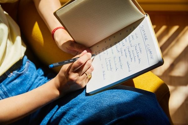 Weitere Ansicht: share Notizbuch A5 punktkariert gelb