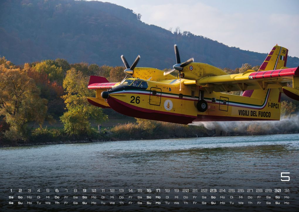 Weitere Ansicht: FIREFIGHTER - Retter in der Not - Feuerwehr - 2027 - Kalender DIN A2