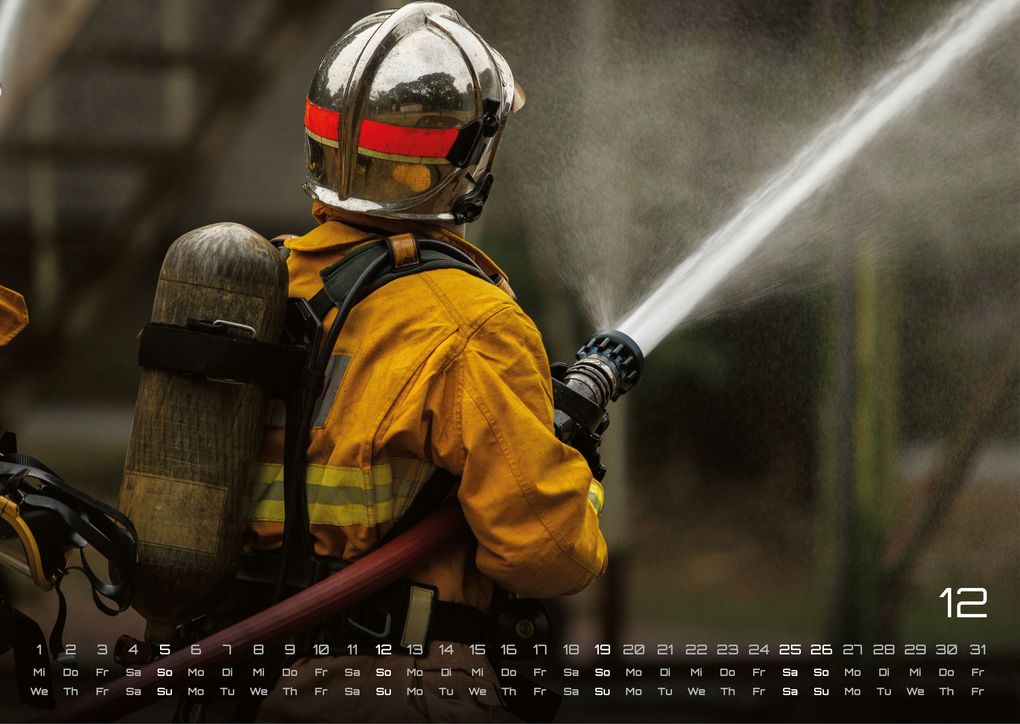 Weitere Ansicht: FIREFIGHTER - Retter in der Not - Feuerwehr - 2027 - Kalender DIN A3