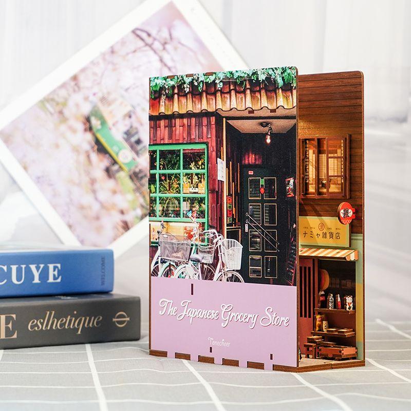 Weitere Ansicht: Booknook Japanese Grocery Store