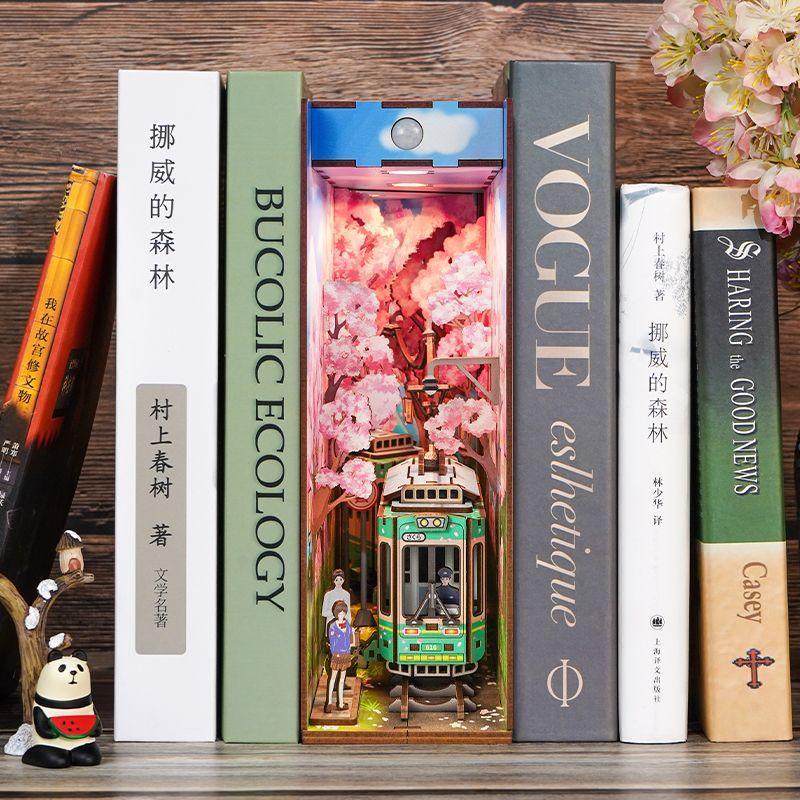 Weitere Ansicht: Booknook Sakura's Travel