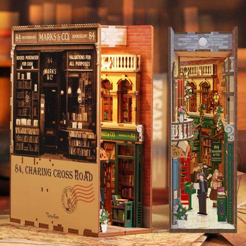 Weitere Ansicht: Booknook 84 Charing Cross Road