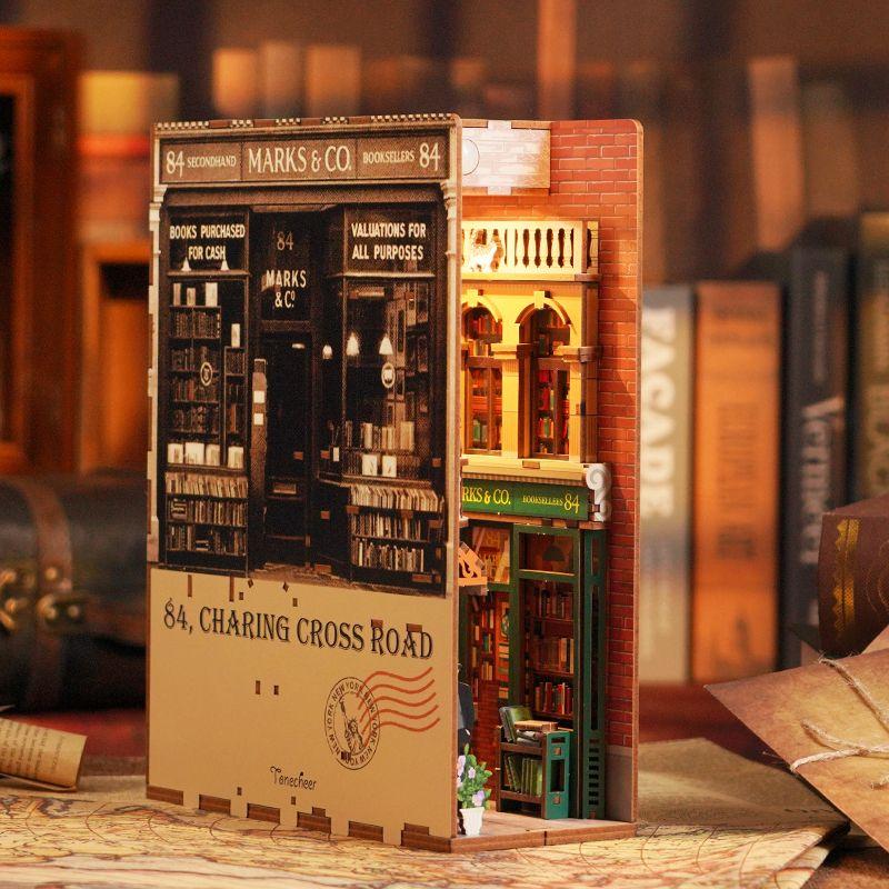 Weitere Ansicht: Booknook 84 Charing Cross Road