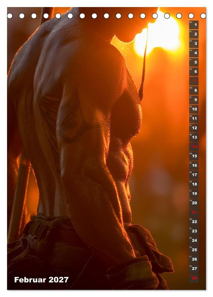 Weitere Ansicht: Lösch mich - Sexy Feuerwehrmänner fast nackt im Männerkalender (Tischkalender 2027 DIN A5 hoch), CALVENDO Monatskalender | MB - Fotografie, Calvendo